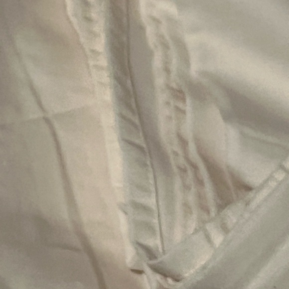 Prescott Fine linen King size Flat sheet! Firm Price - Picture 9 of 15